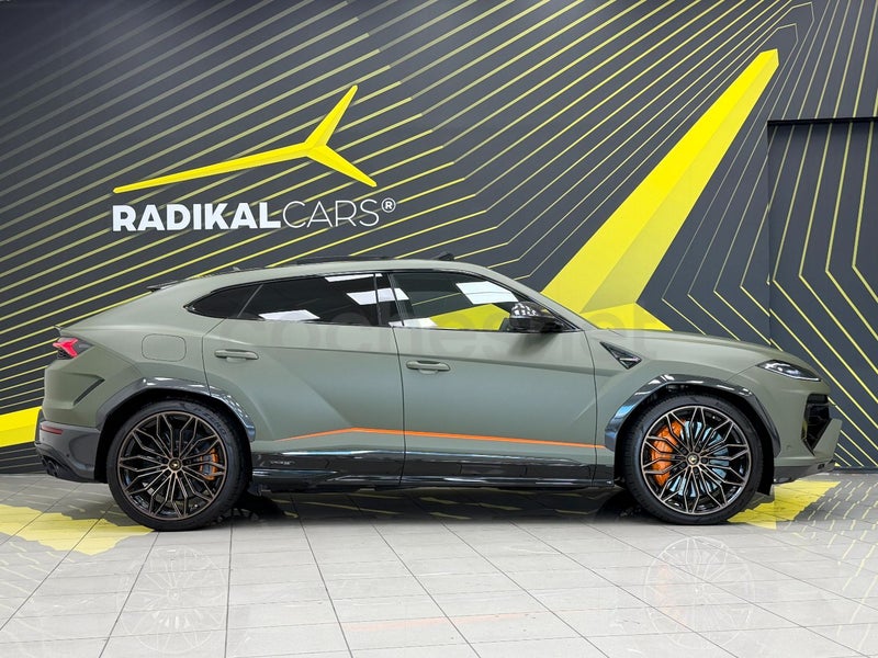 Lamborghini Urus 2025 — photo 5