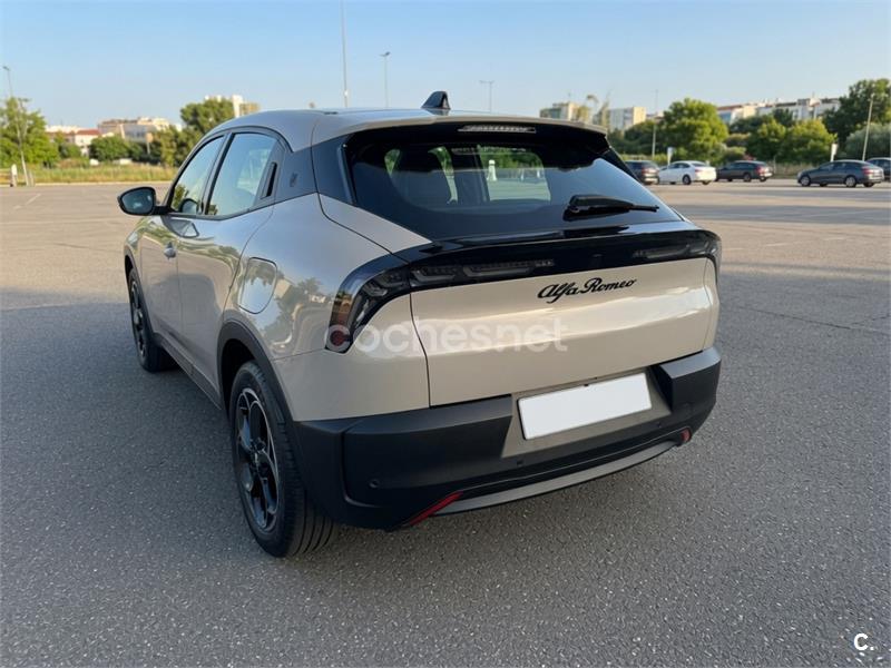 Alfa Romeo Junior 2025 — photo 4