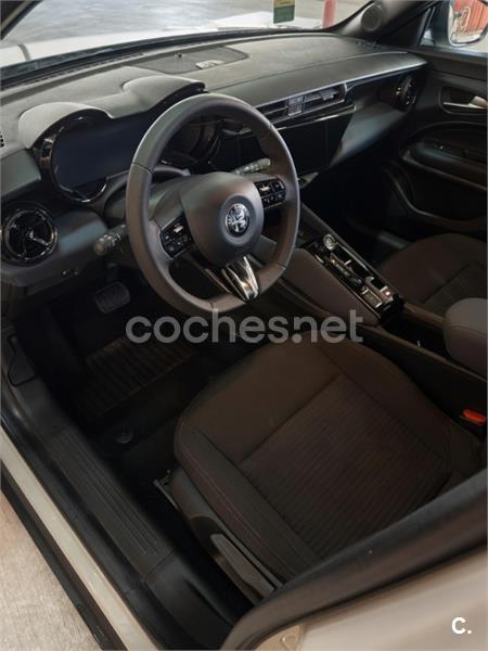 Alfa Romeo Junior 2025 — photo 6