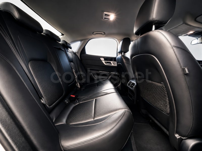 Jaguar Xf 2017 — photo 8