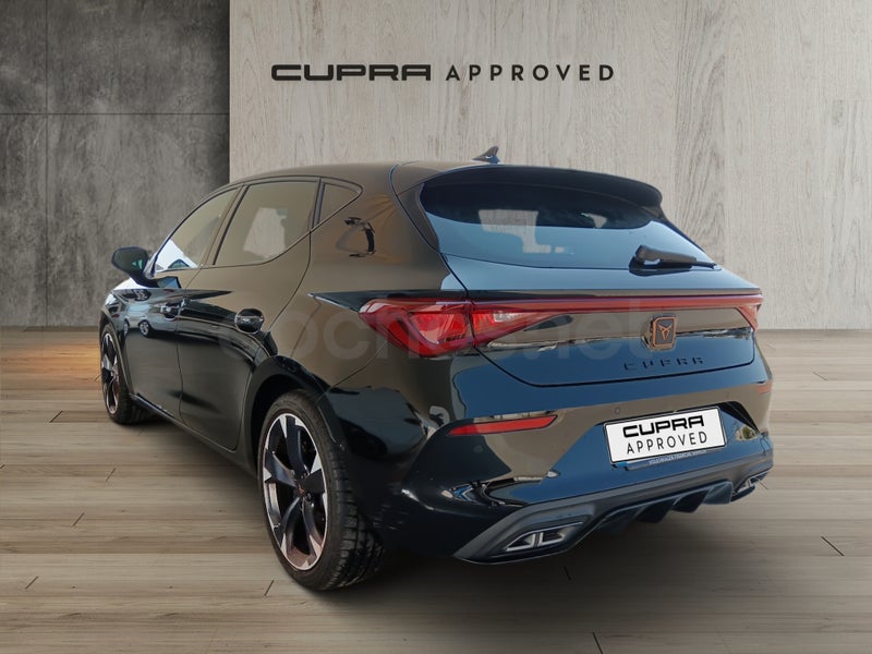 Cupra León 2022 — photo 2