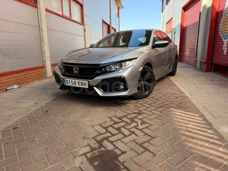 Honda Civic 2018 — photo 3