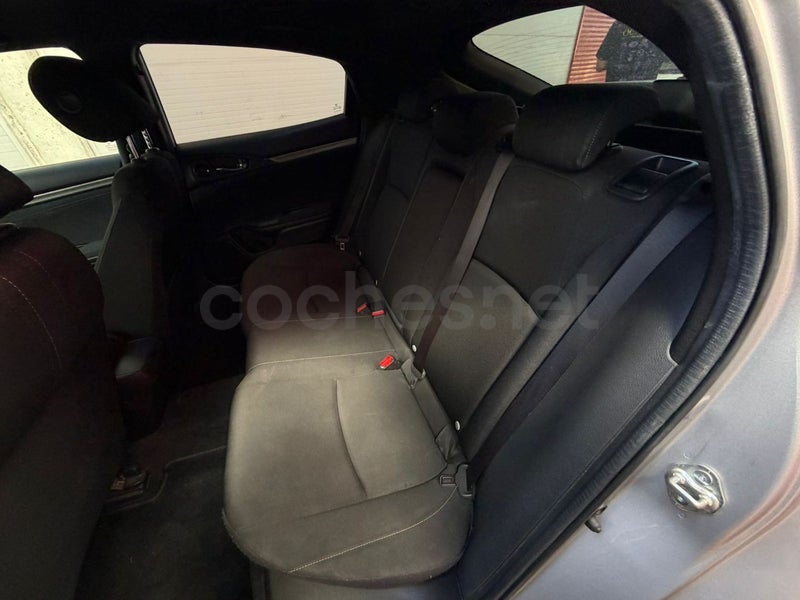 Honda Civic 2018 — photo 7
