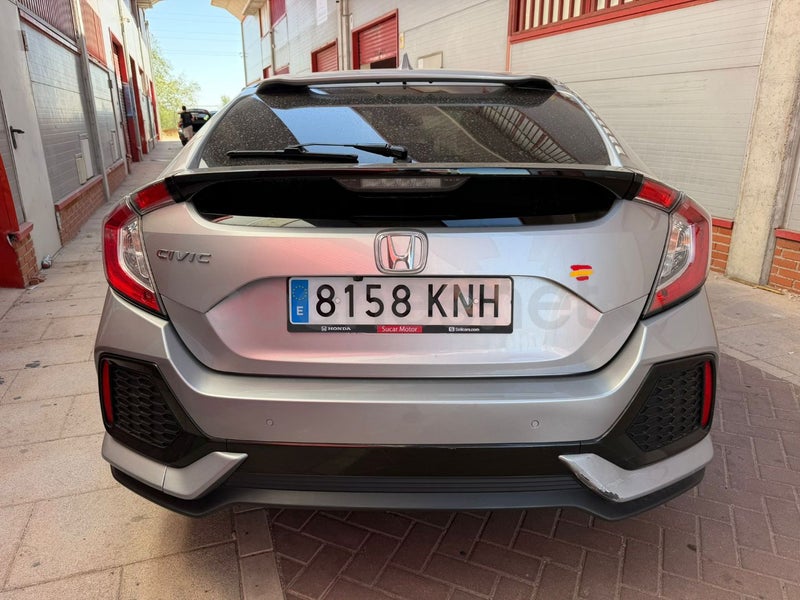 Honda Civic 2018 — photo 8