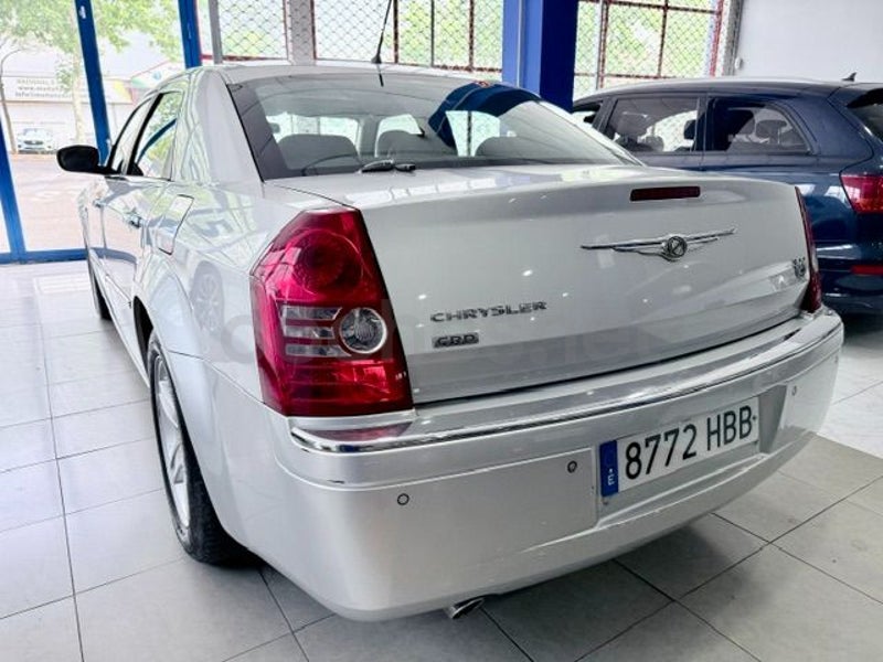 Chrysler 300c 2010 — photo 5