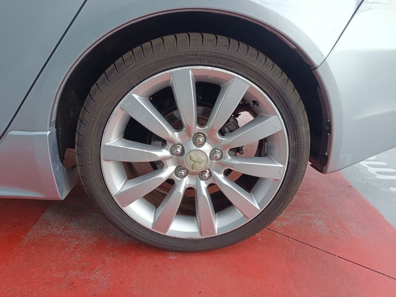 Mitsubishi Lancer 2010 — photo 5