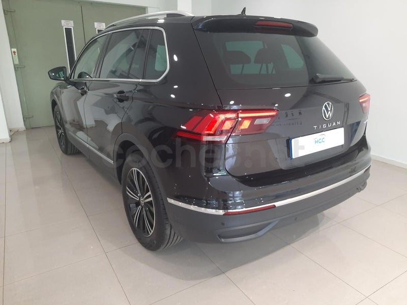 Volkswagen Tiguan 2023 — photo 5