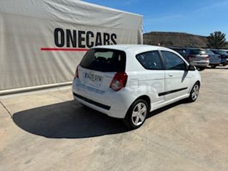 Chevrolet Aveo 2010 — photo 3