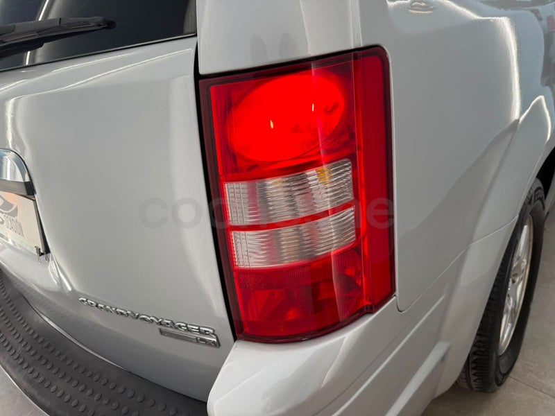 Chrysler Grand Voyager 2010 — photo 5