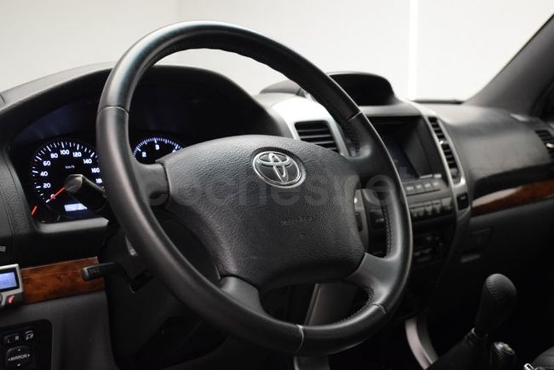 Toyota Land Cruiser 2006 — photo 7