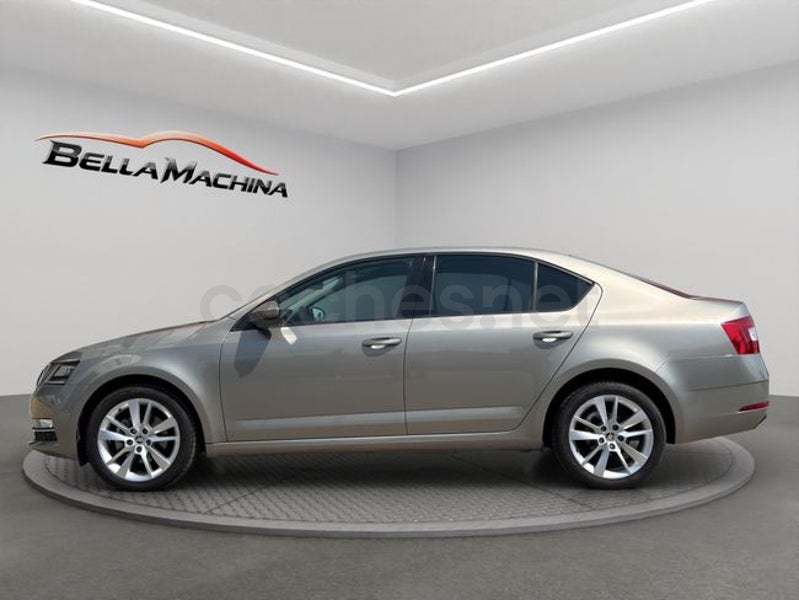 Skoda Octavia 2018 — photo 2