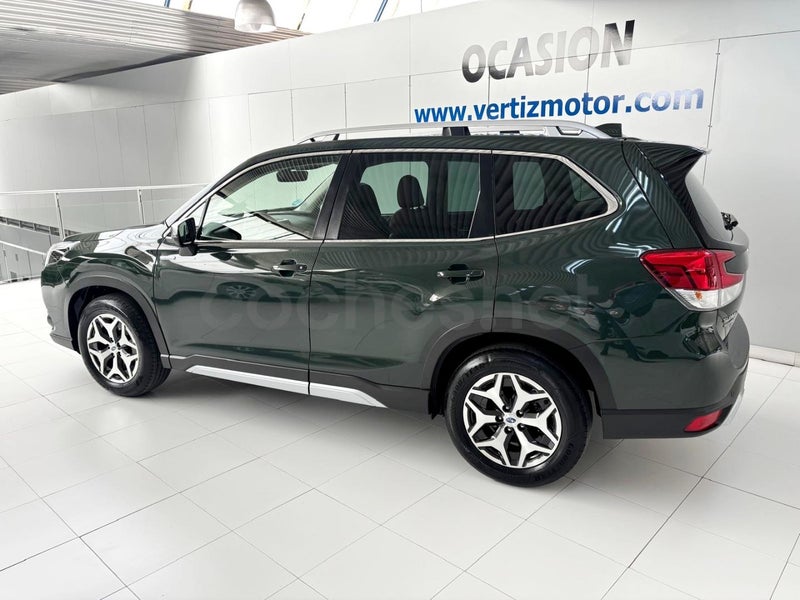 Subaru Forester 2023 — photo 2