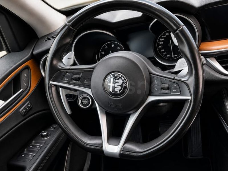 Alfa Romeo Stelvio 2018 — photo 5