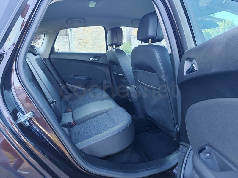 Opel Astra 2016 — photo 6