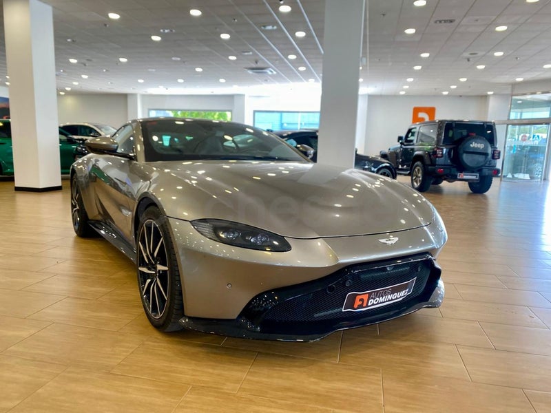 Aston Martin Vantage 2021 — photo 2