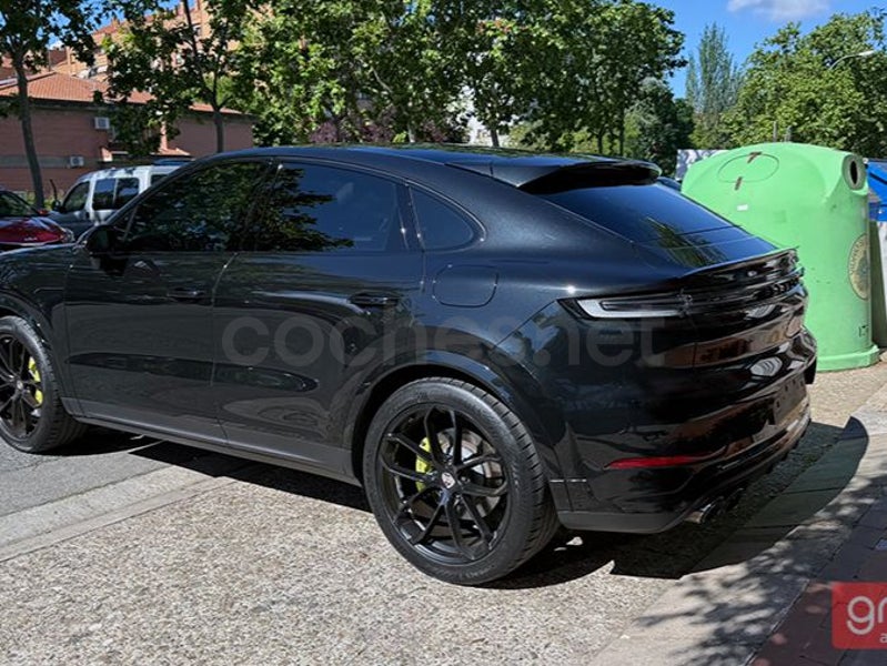 Porsche Cayenne Coupé 2024 — photo 4
