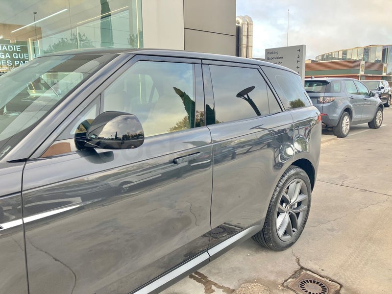 Land-rover Range Rover Sport 2025 — photo 4