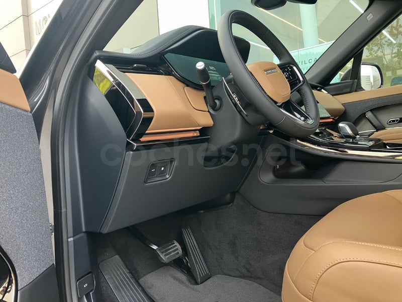 Land-rover Range Rover Sport 2025 — photo 5