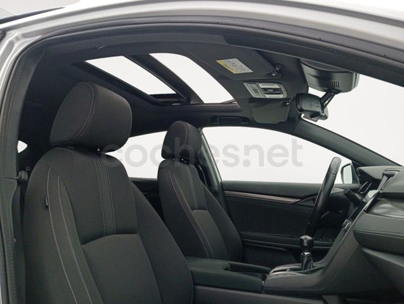 Honda Civic 2019 — photo 8