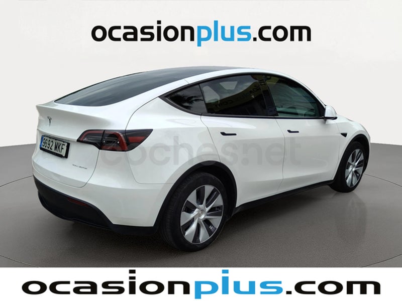 Tesla Model Y 2023 — photo 4