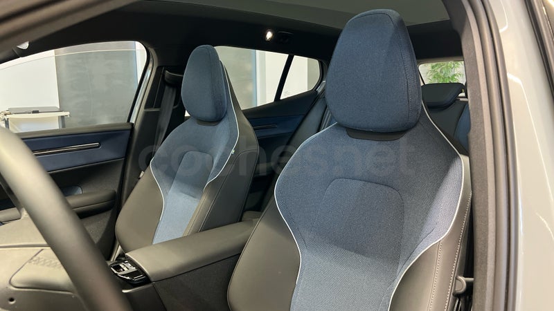 Volvo Ex30 2025 — photo 8