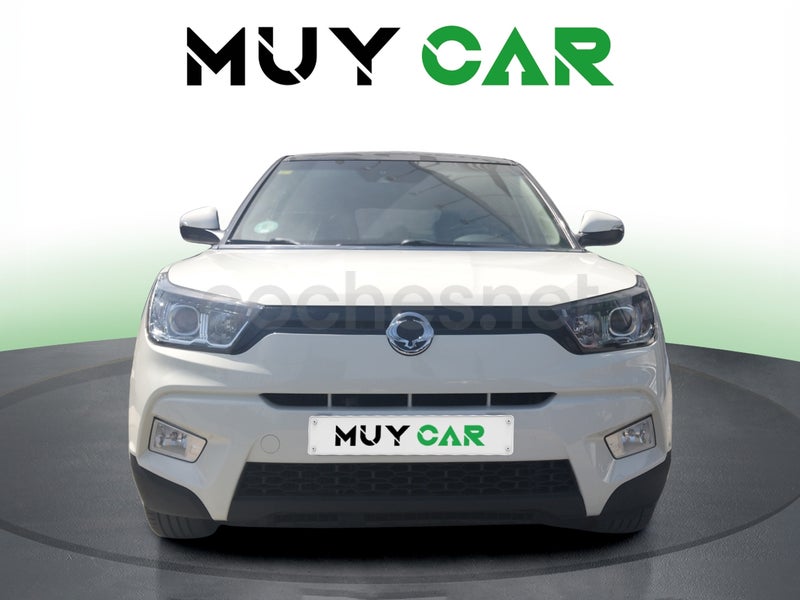 Ssangyong Tivoli 2018 — photo 2