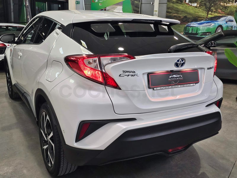 Toyota C-hr 2019 — photo 5