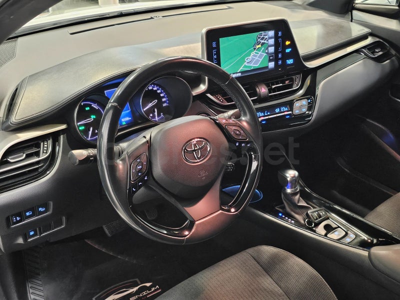 Toyota C-hr 2019 — photo 6