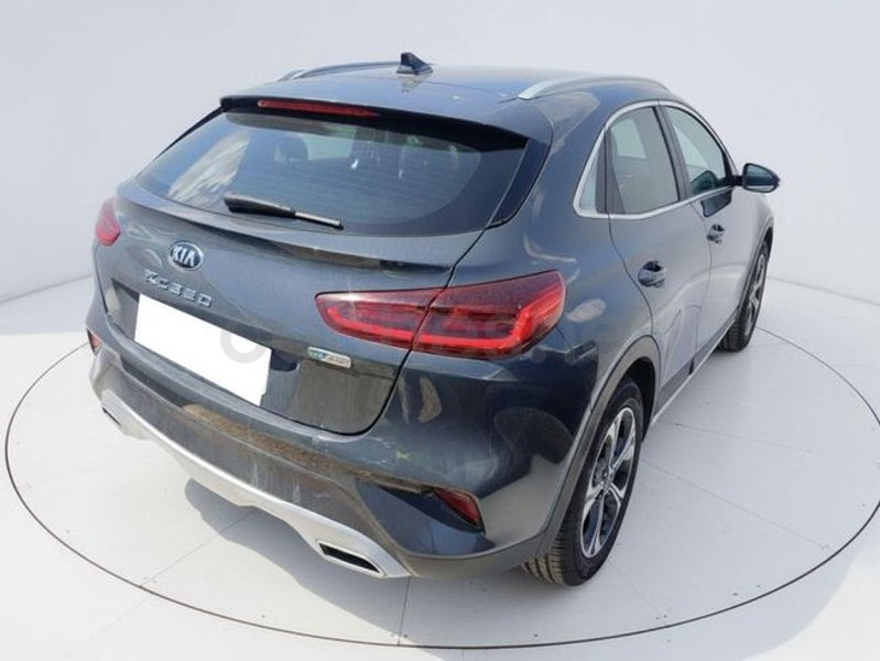 Kia Xceed 2021 — photo 2