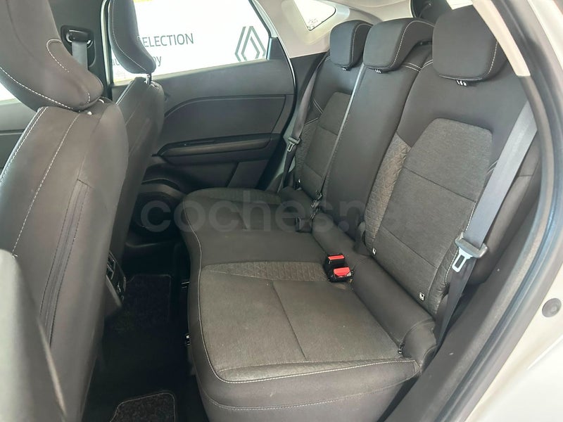 Renault Captur 2023 — photo 7