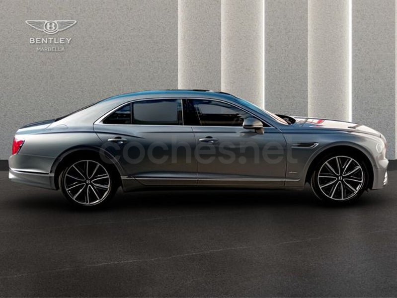 Bentley Flying Spur 2024 — photo 4