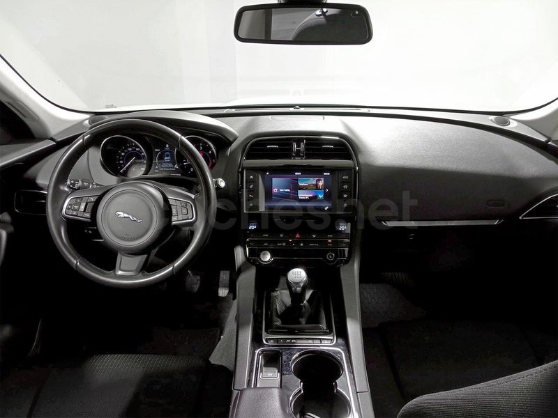 Jaguar F-pace 2018 — photo 7