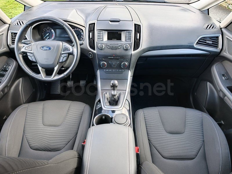 Ford S-max 2015 — photo 4