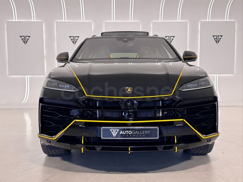 Lamborghini Urus 2025 — photo 2
