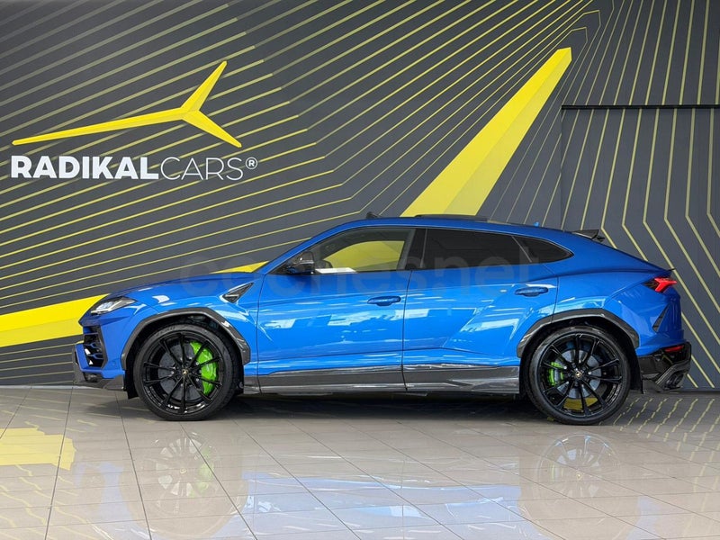 Lamborghini Urus 2019 — photo 4