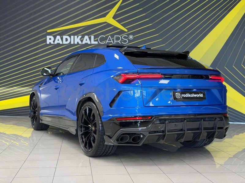 Lamborghini Urus 2019 — photo 7