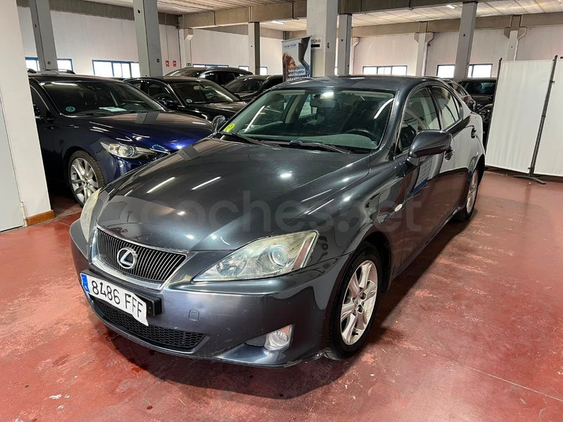 Lexus Is220d 2006 — photo 3