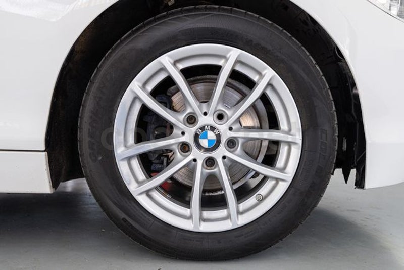 Bmw Serie 1 2018 — photo 8