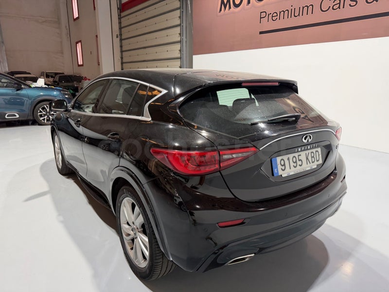 Infiniti Q30 2017 — photo 8