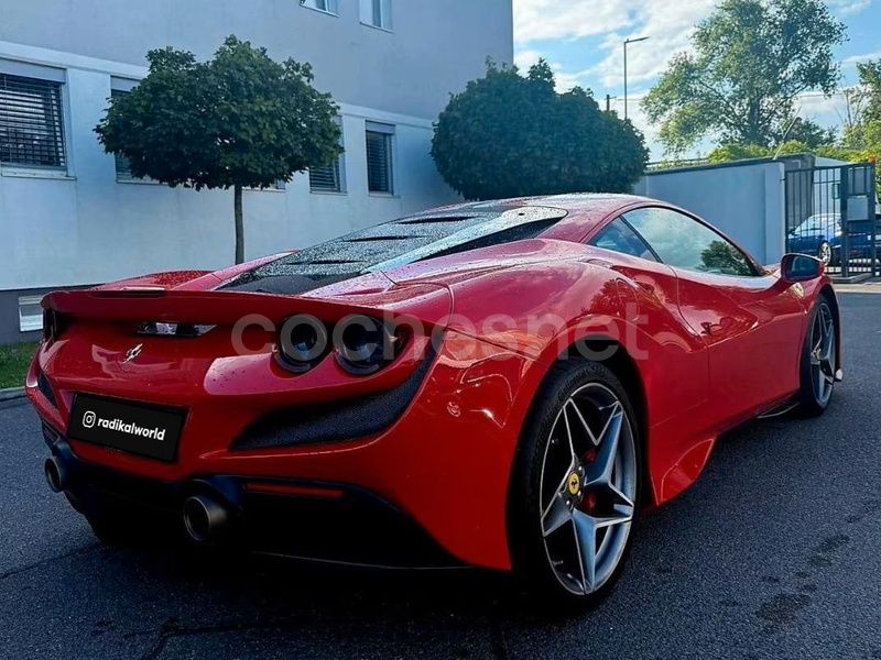 Ferrari F8 2021 — photo 3