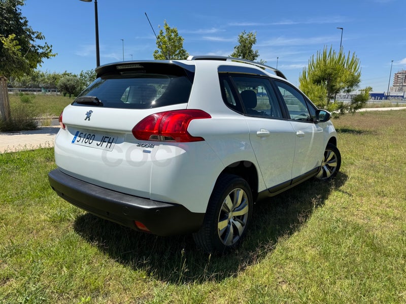 Peugeot 2008 2015 — photo 3