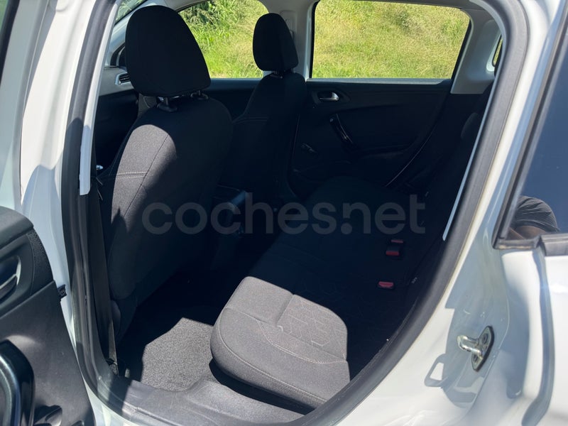 Peugeot 2008 2015 — photo 7