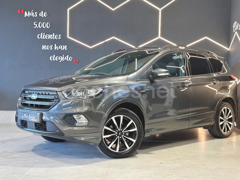Ford Kuga 2018 — photo 3