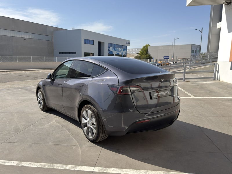 Tesla Model Y 2022 — photo 3