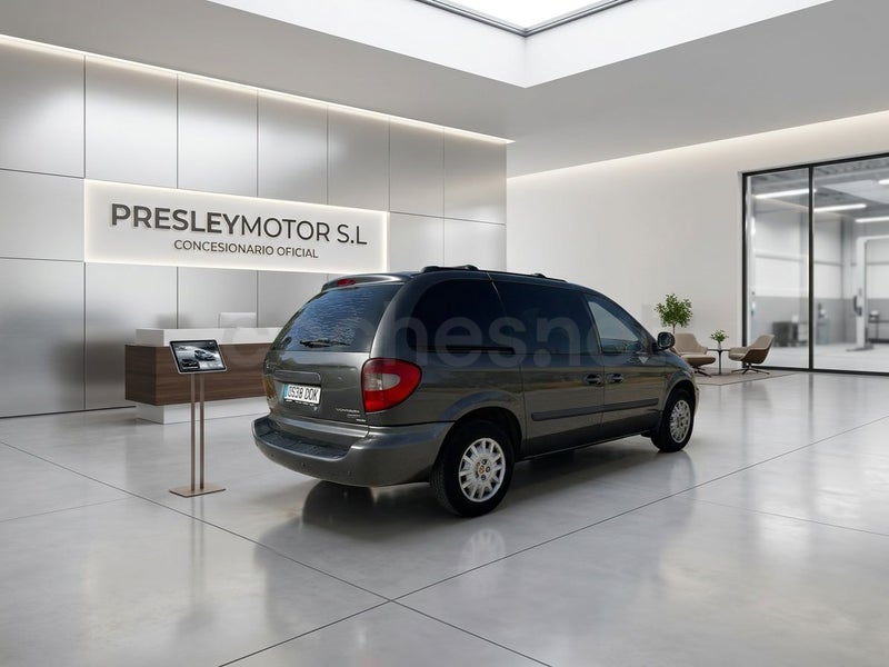 Chrysler Voyager 2005 — photo 5
