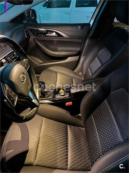 Infiniti Q30 2018 — photo 5