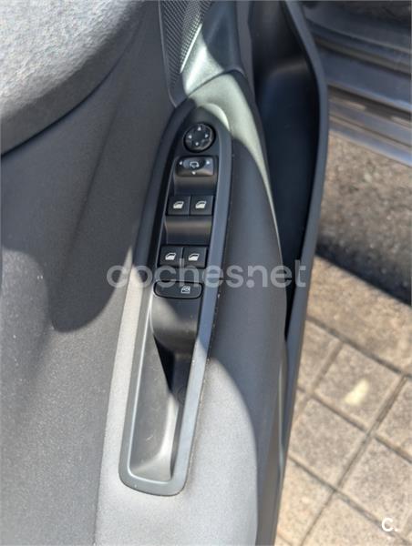 Citroen C4 2017 — photo 4