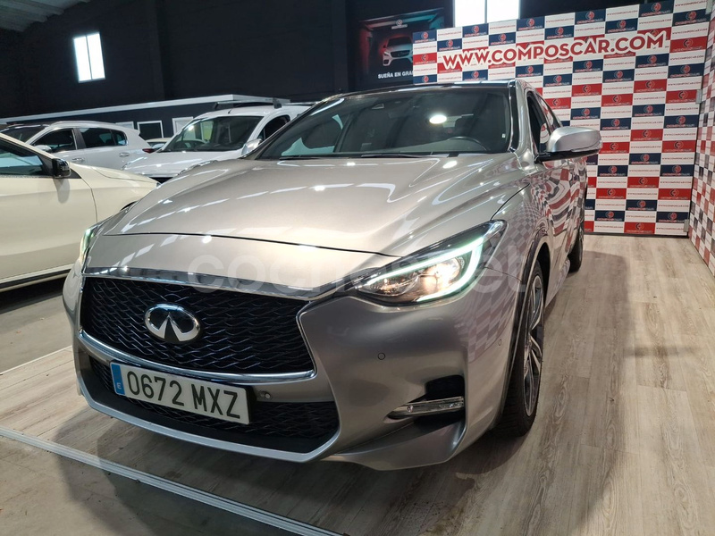 Infiniti Q30 2019