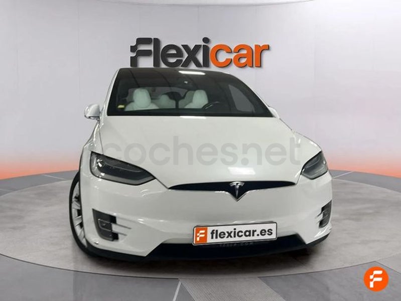 Tesla Model X 2018 — photo 2