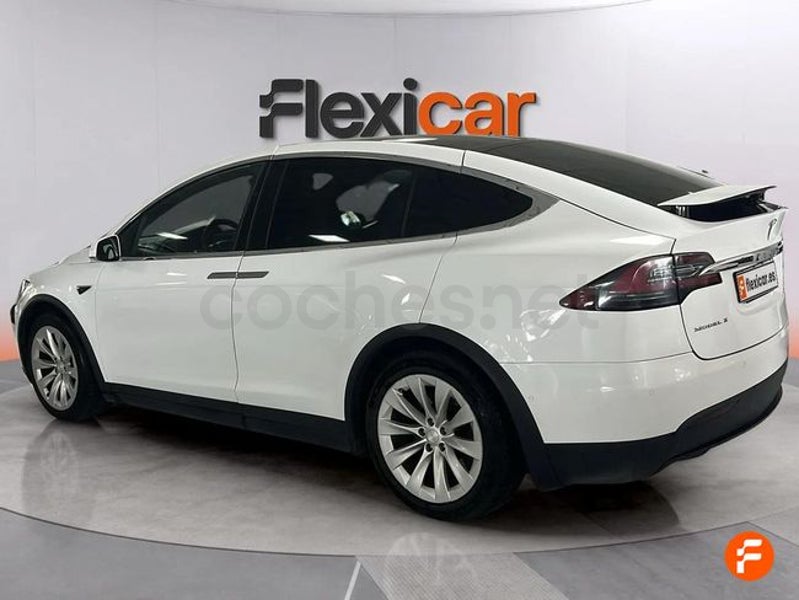 Tesla Model X 2018 — photo 7